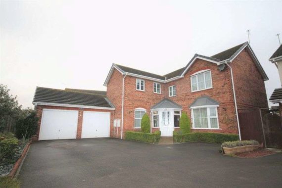 4 bedroom Detached f...